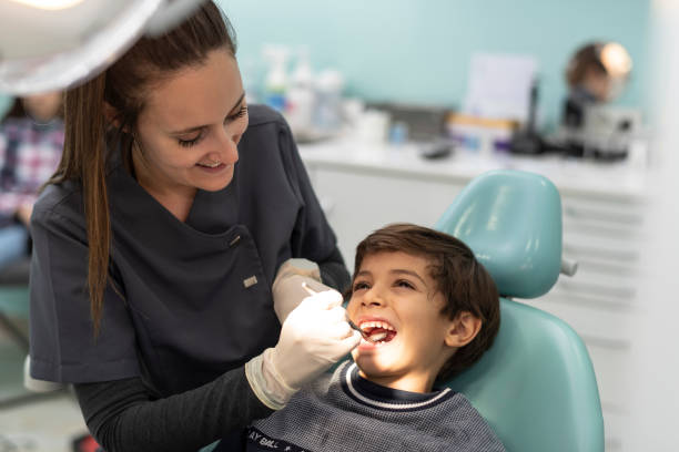 Best Emergency Tooth Extraction  in Pinetops, NC